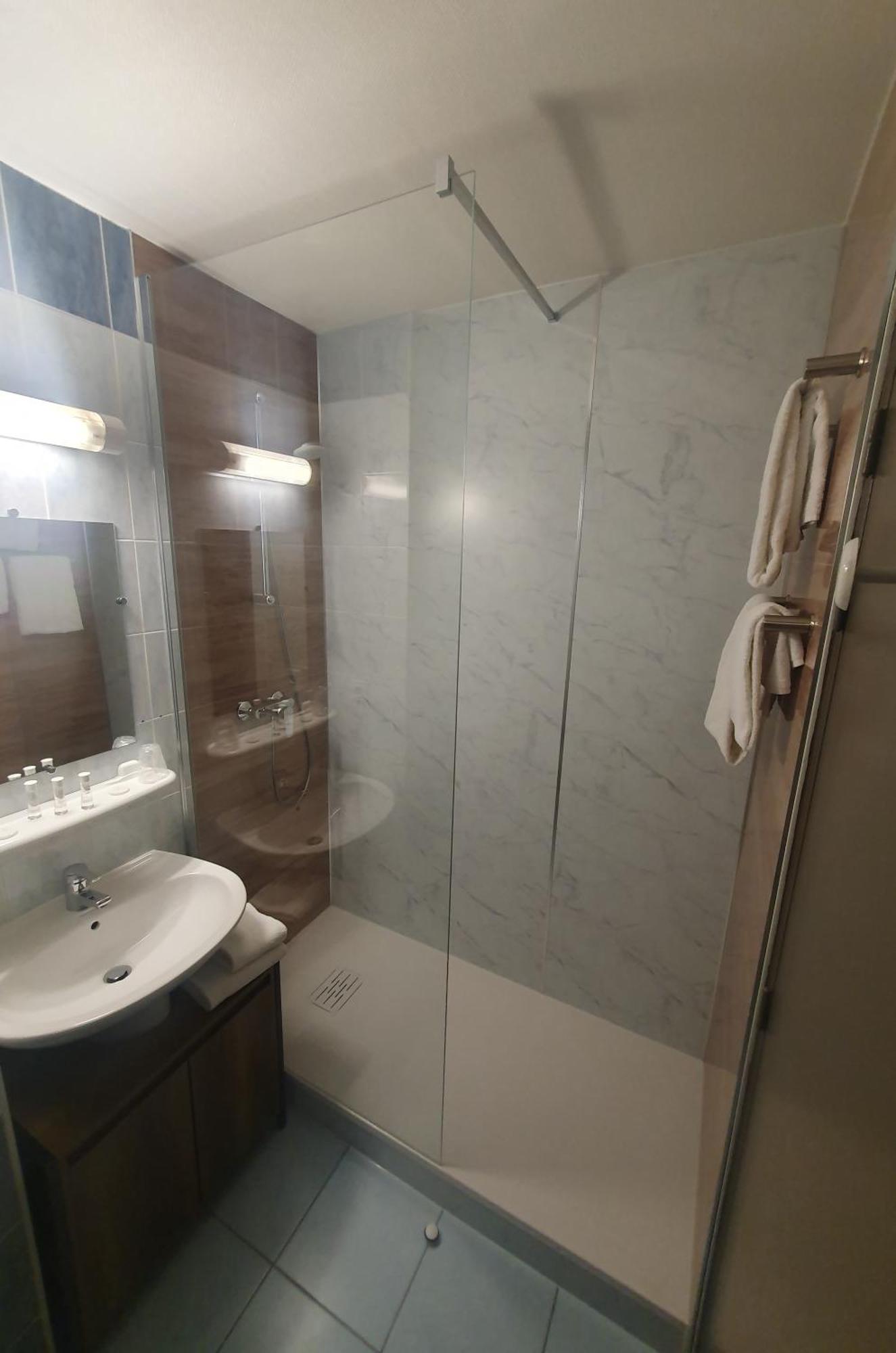 Hotel Salea Порник Экстерьер фото