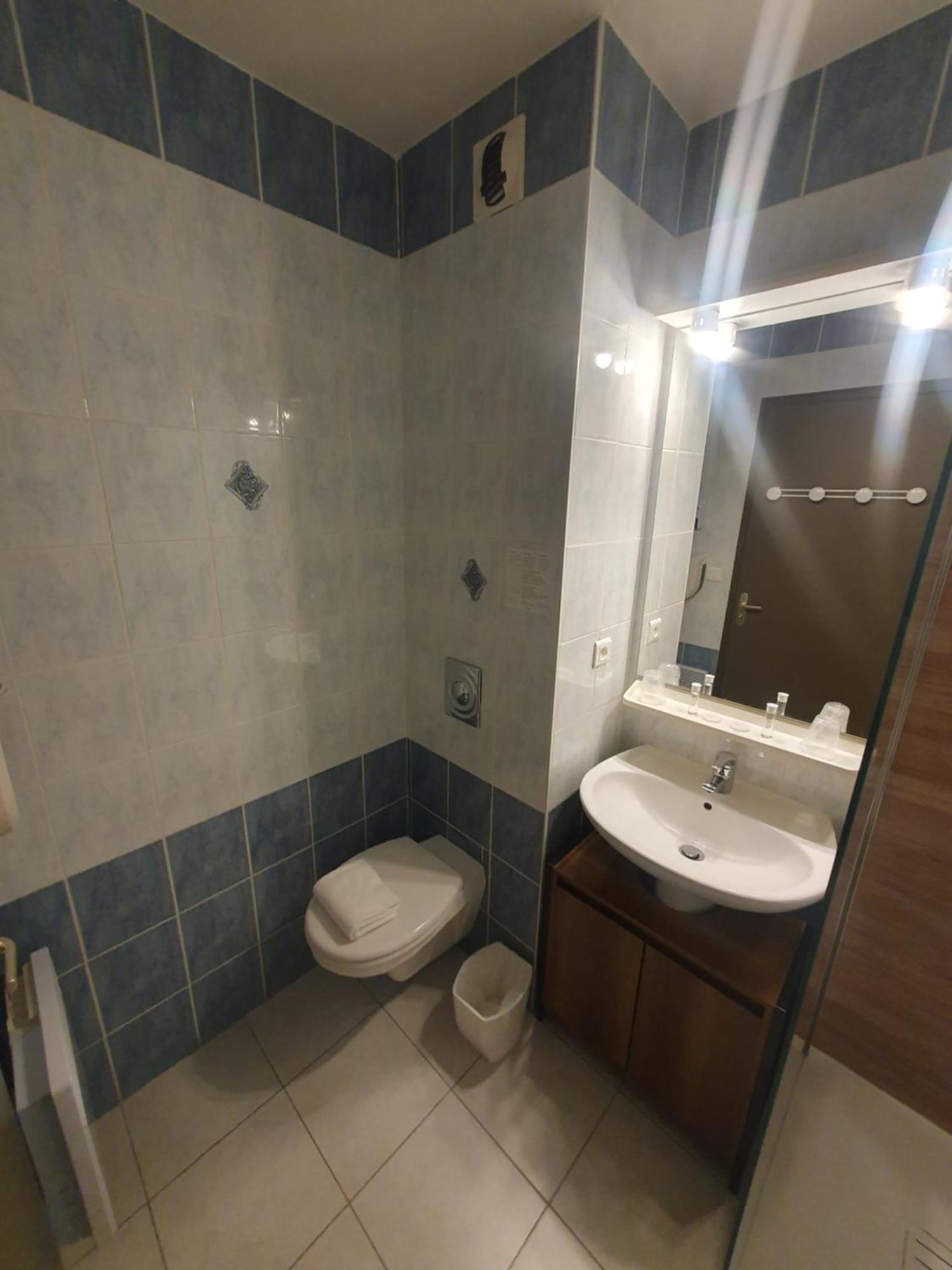 Hotel Salea Порник Экстерьер фото